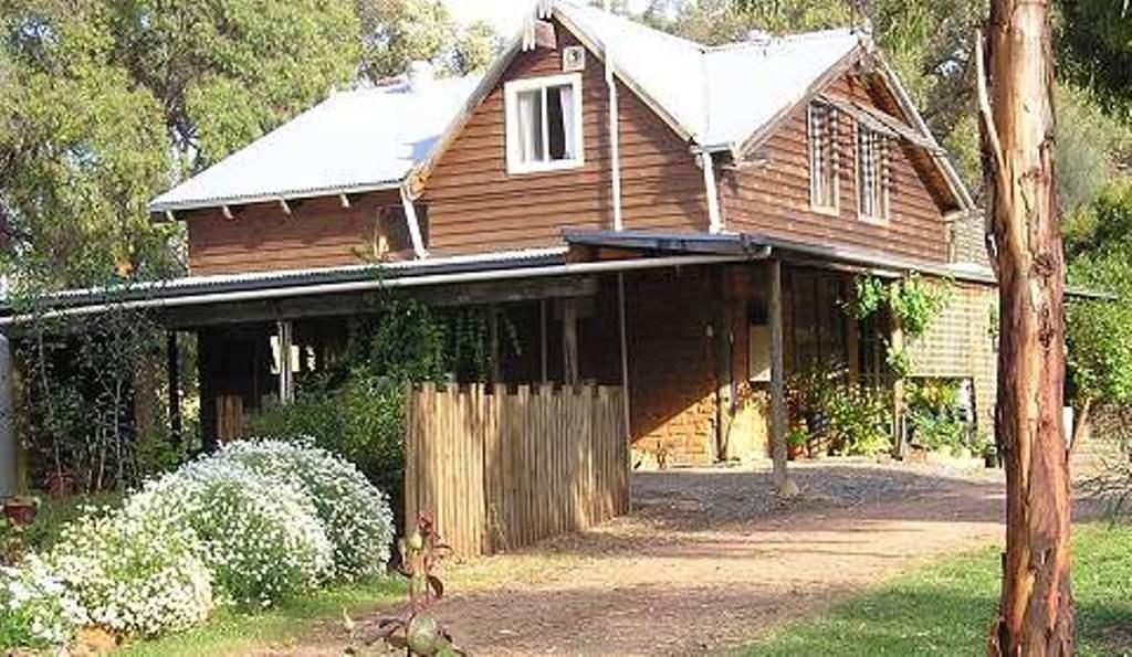 Moonbeam Cottages & Rainbow Cafe Moonambel Eksteriør bilde