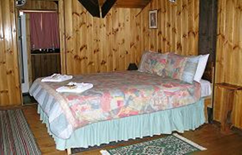 Moonbeam Cottages & Rainbow Cafe Moonambel Rom bilde